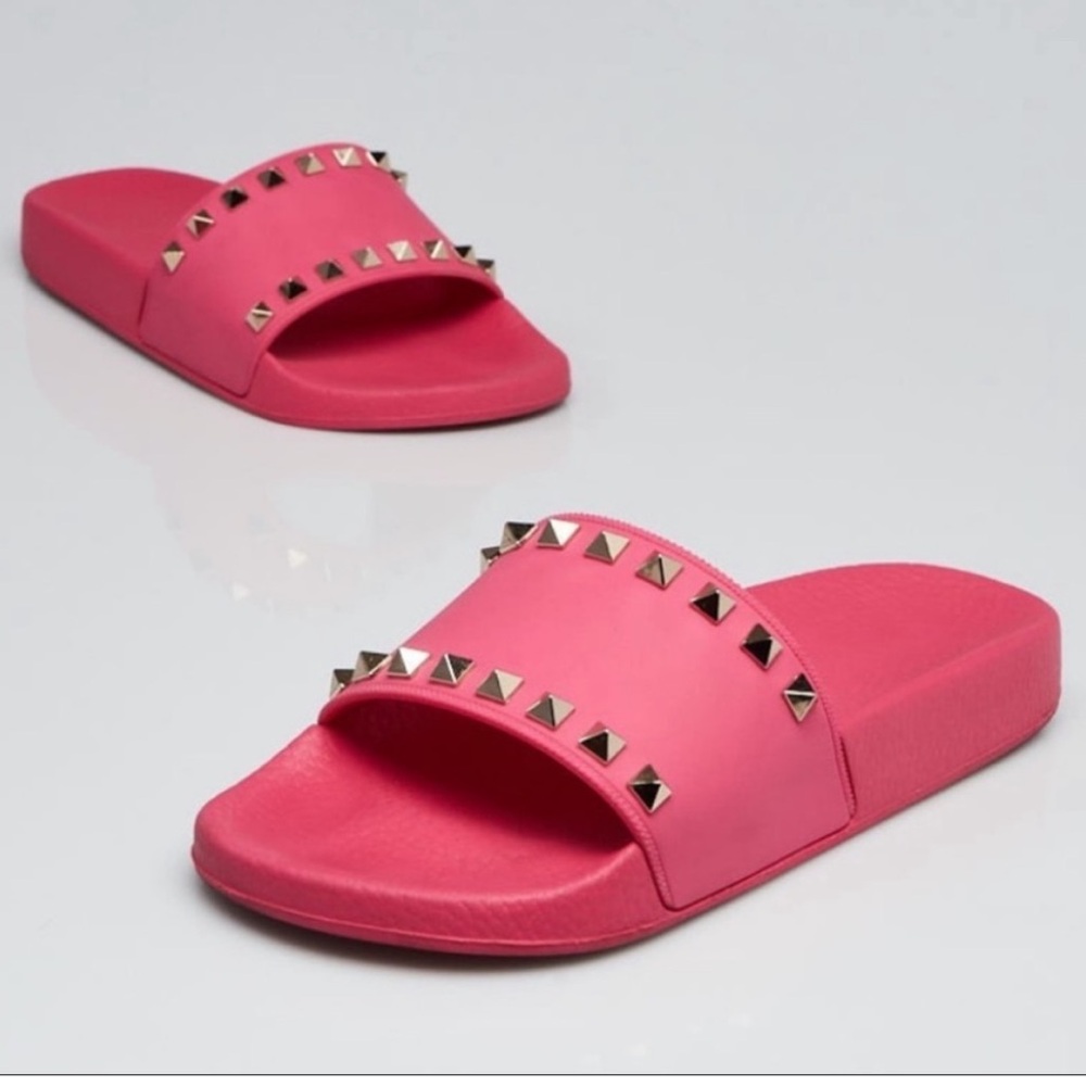 Valentino $425 retail Rockstud PVC Slides in Hot Pink, Size 37 (7-7.5)